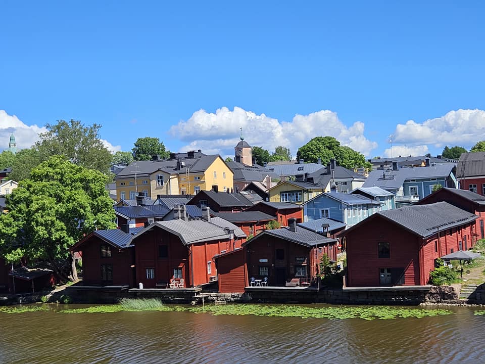 Финляндия: Порвоо - Хельсинки - Фазер! Финляндия: Порвоо - Хельсинки - Фазер! Lentuur