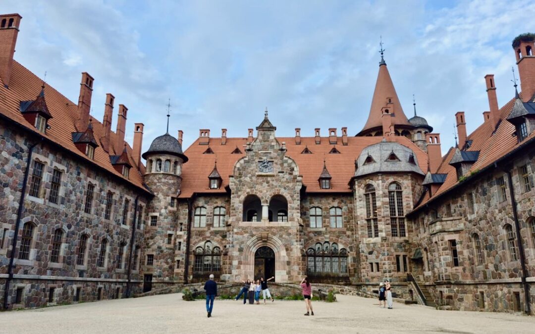 Праздник короля Сету и ожерелье замков Латвии!