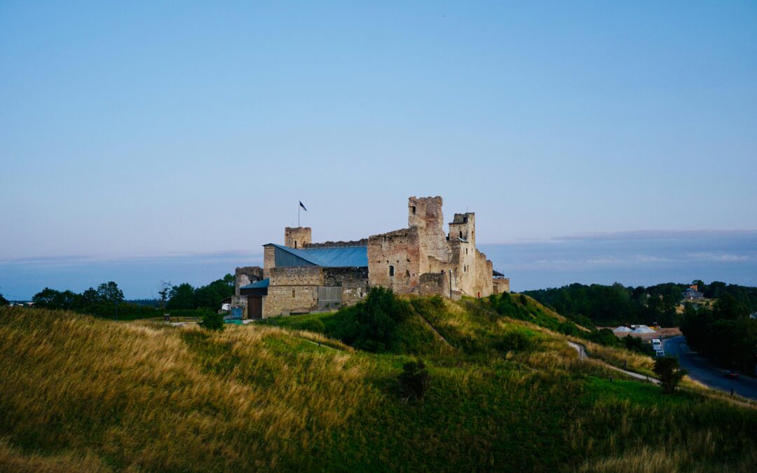 По следам рыцарей – Раквере, мызы и ликер!